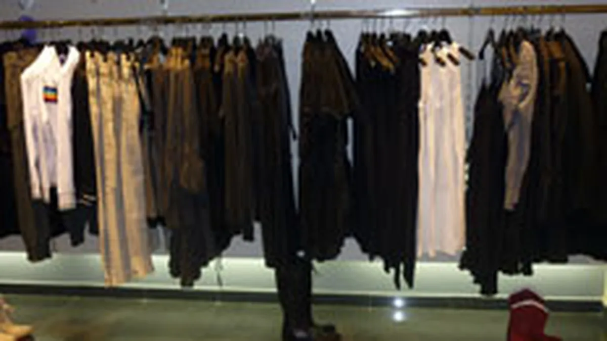 No Name Athens isi deschide magazinul din AFI Palace cu reduceri de 20%