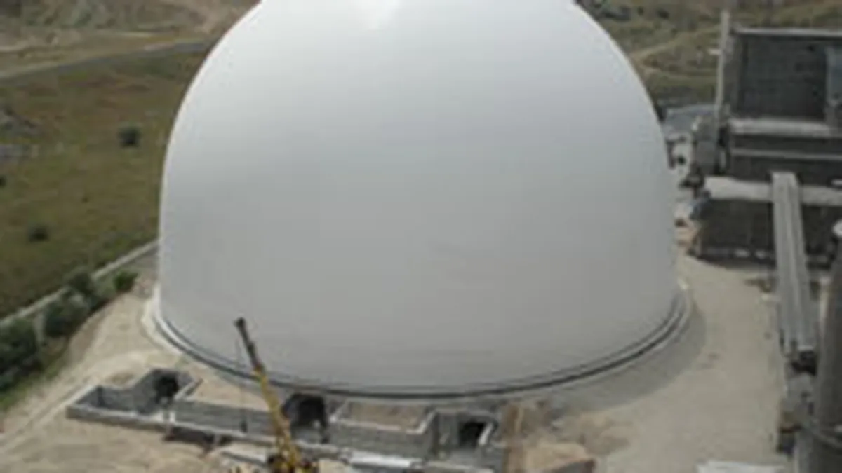 Lafarge a investit 16,5 mil. euro in cel mai mare siloz tip dom din lume