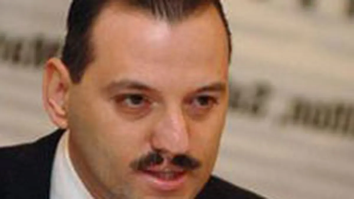 Cabat: Daca avem anticipate la anul, riscam sa ratam multi ani tintele de deficit