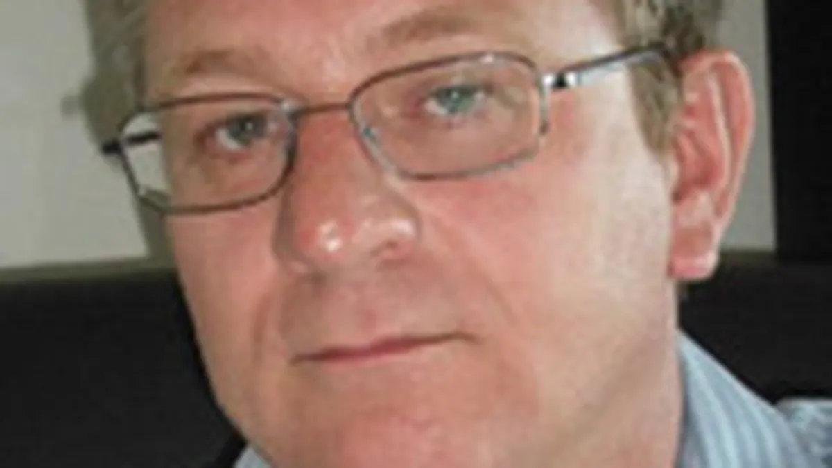 Olandez care face afaceri in Romania de 13 ani: Romanii consuma inimaginabil, mai grav e ca o fac pe credit