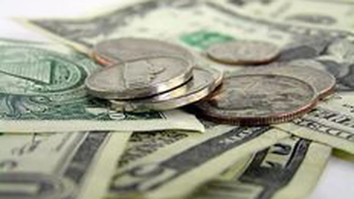 PwC: Autoritatile ar trebui sa pastreze 5-7 ani participatiile la banci preluate in criza