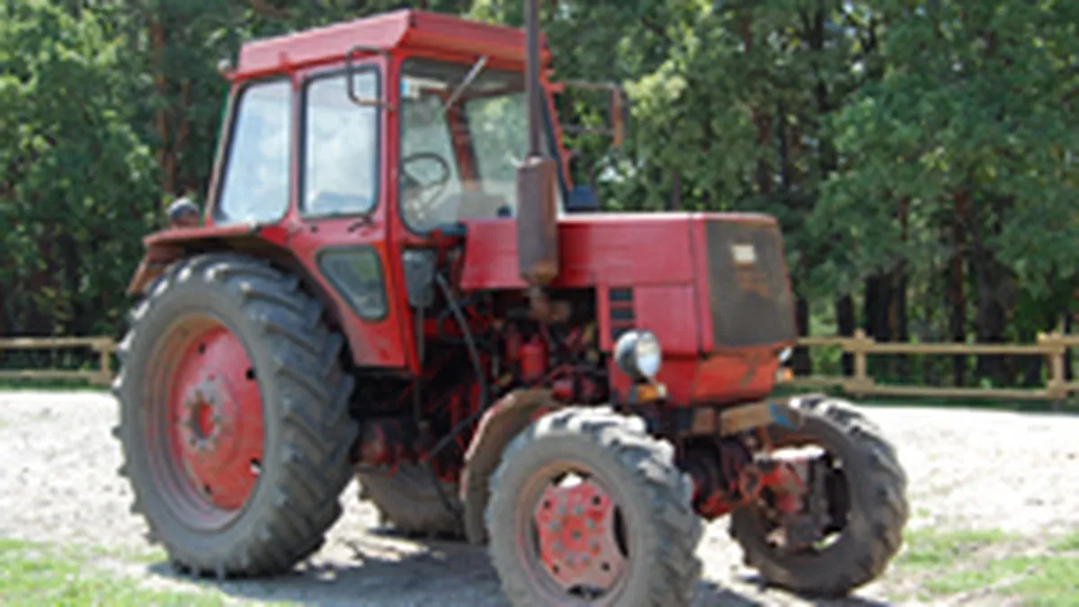 Prime de pana la 17.000 lei pentru cei care se asociaza sa-si inlocuiasca tractoarele uzate