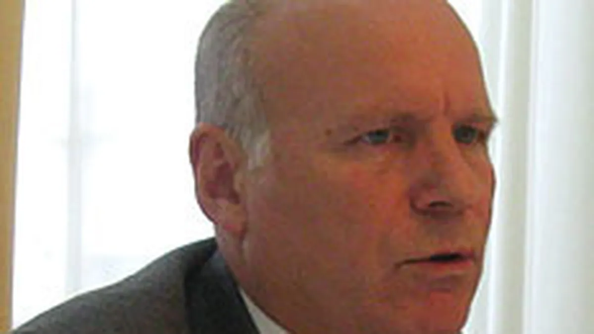 Cum gandeste un presedinte de SIF : \Toata ziua imi critic managerii, pentru ca asta este rolul meu\