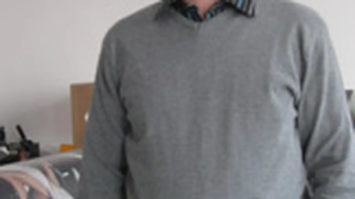 Din experienta unui vanzator de echipamente publicitare: Orice negociere cu chinezii se face in favoarea lor