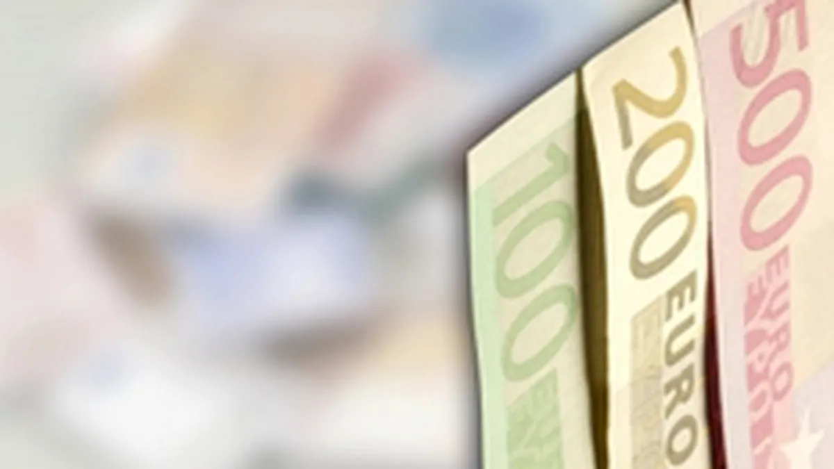 Raiffeisen Bank: Leul va ajunge la 4,3 lei/euro in martie