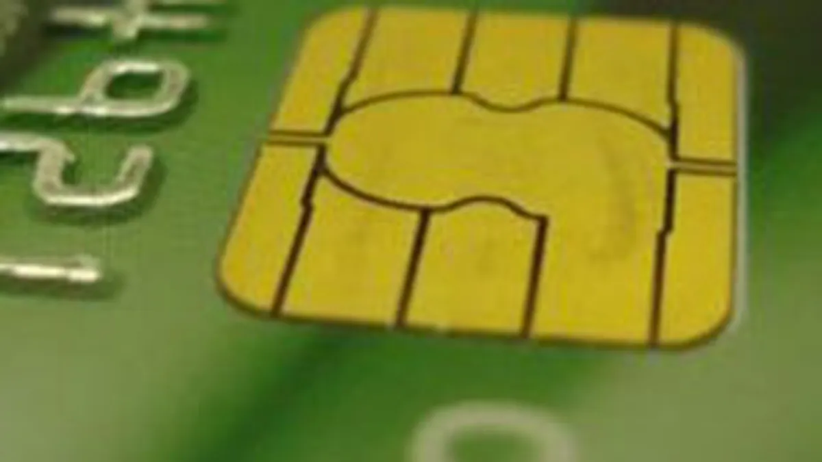 Bancile vor fi penalizate din 2011 pentru fiecare card fara cip pe care il au la clienti