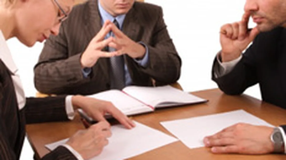 Liberalii vor stimularea angajatorilor care incadreaza someri bugetari