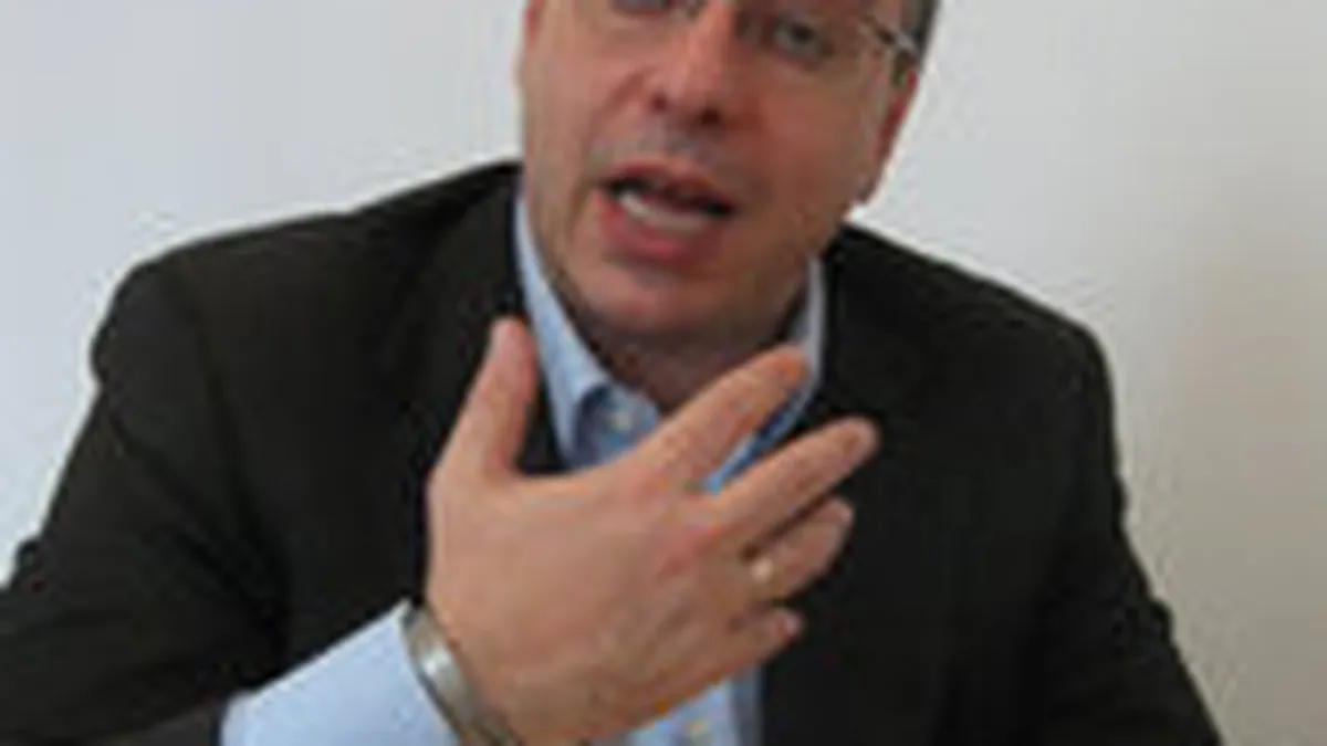 De ce este gresit sa investesti din mila? Vezi ce spune un specialist in CSR