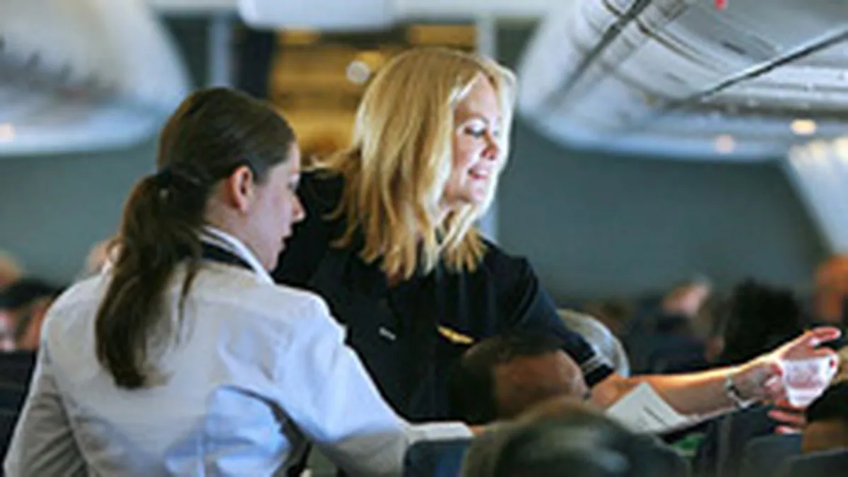 Silviu Prigoana a deschis o scoala de stewardese, printr-o investitie de 40.000 euro