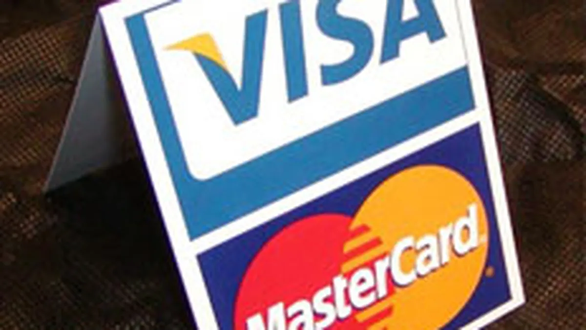 Intesa Sanpaolo Bank accepta la bancomate si cardurile Visa