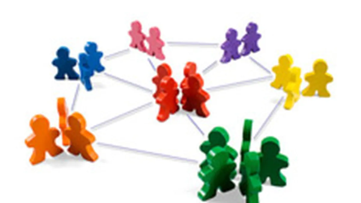 Spune-mi pe cine cunosti, ca sa-ti spun daca meriti cartea mea de vizita