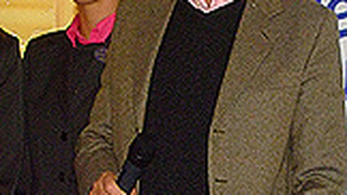 Vezi cum compara triplul campion mondial Niki Lauda senzatiile din masina de Formula 1 cu cele de la carma unei companii