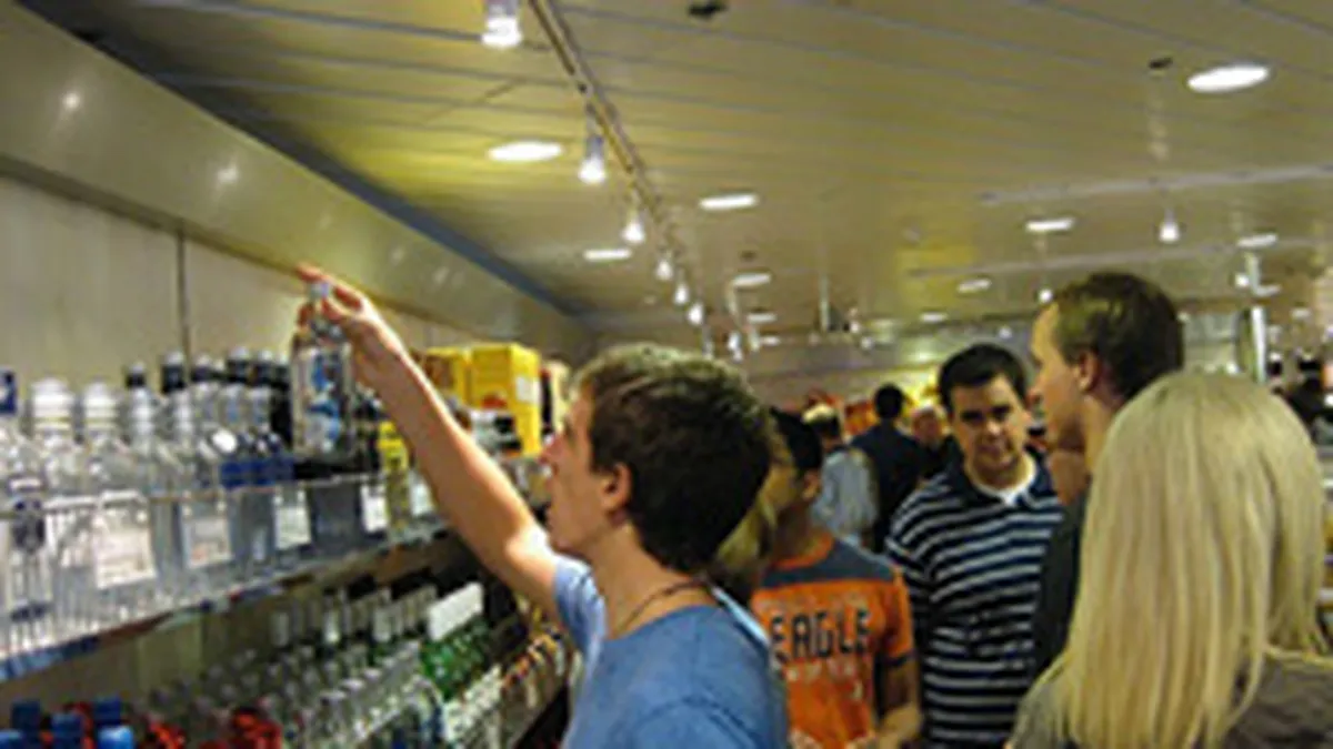Justitia a dat liber la comertul cu alcool si tutun in duty free-uri