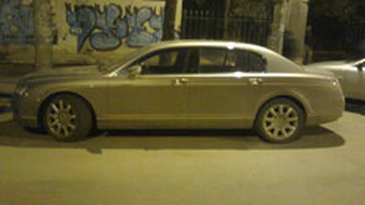 Cum arata limuzina de lux Bentley Flying Spur de 200.000 euro a lui Dan Diaconescu