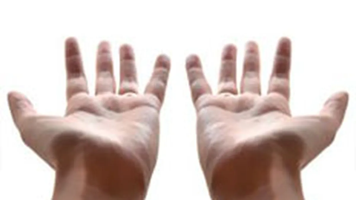 Cele mai profitabile banci locale nu ofera prime de Pasti. Dar angajatii performanti pot castiga si 7 salarii in plus pe an