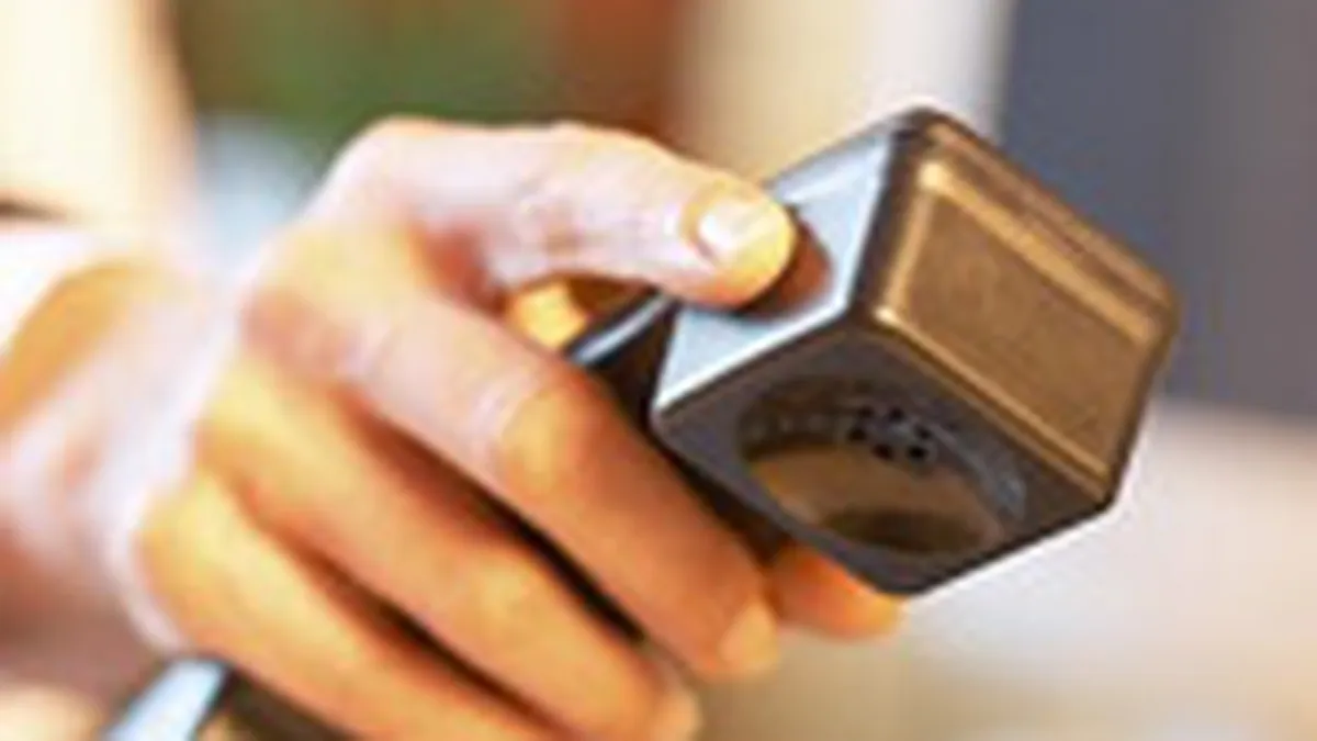 Cum se fac ca lucreaza agentii imobiliari: \Am vorbit cu 20, unul singur a venit sa vada proprietatea pe care o vinde\