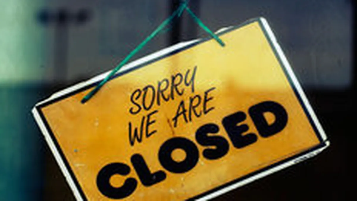 Supermarketuri inchise duminica? Retailerii protesteaza, parlamentarii vor sa ne distram si altfel! Tu ce crezi?