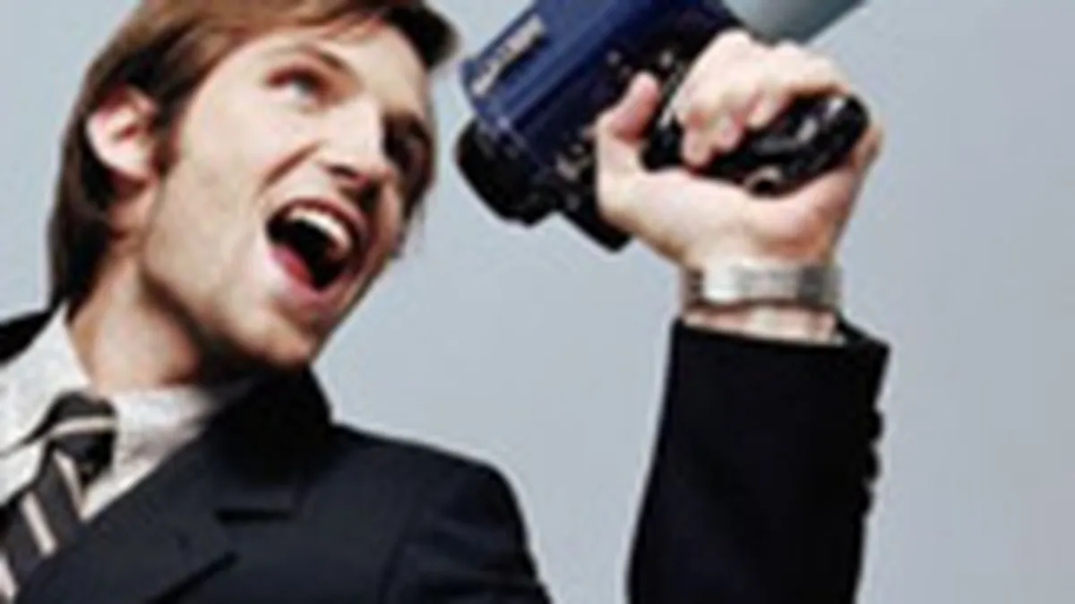 Vand pufuleti. Cum ma promovez eficient cu 100.000 euro? - Vezi ce scenarii media propun specialistii