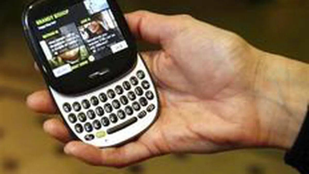 Microsoft a lansat telefonul Kin pentru tinerii conectati la retelele sociale