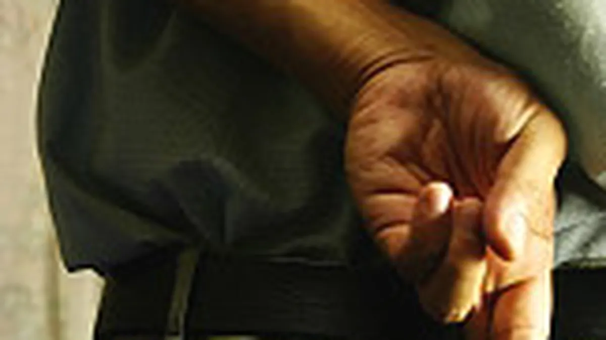 Topul celor mai frecvente minciuni din CV-urile romanilor