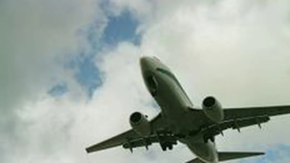 Pierderi de 1,3 mil. euro pentru companiile aeriene din Bulgaria, din cauza cenusei vulcanice