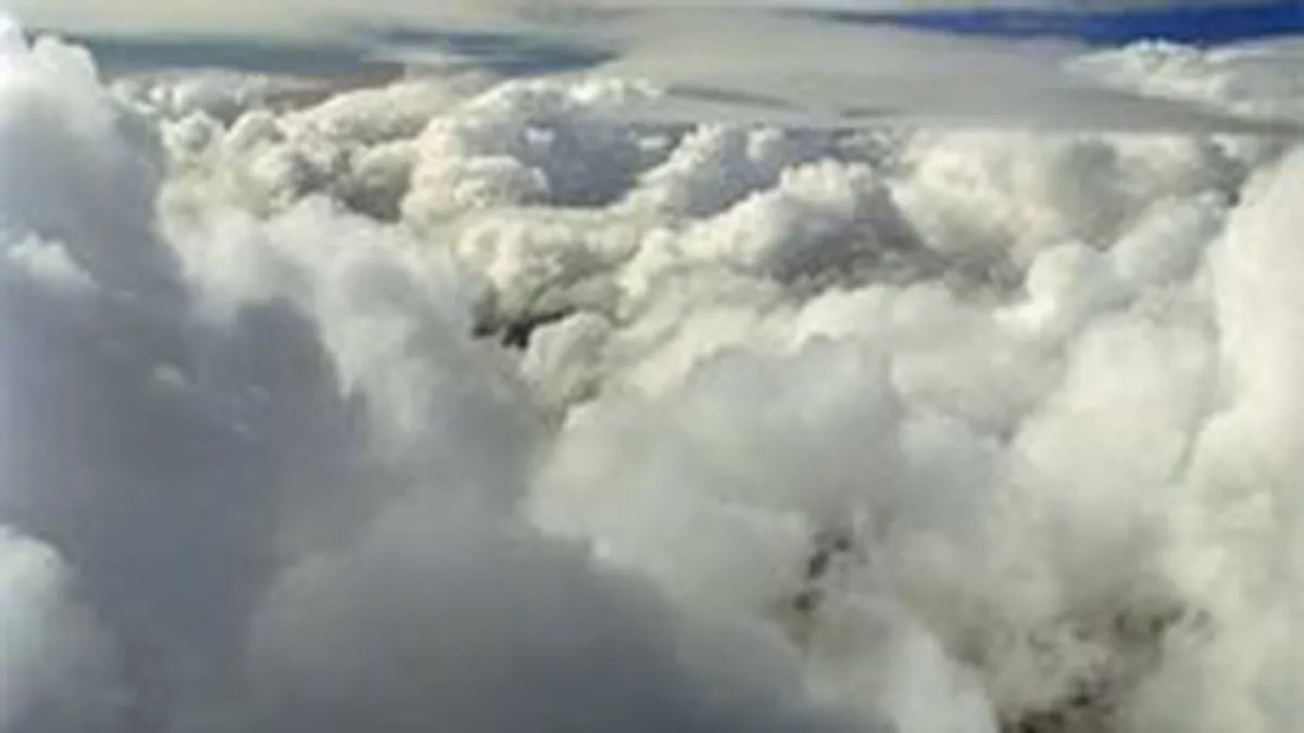 Aeroporturile din Islanda, inchise din nou din cauza norului de cenusa vulcanica