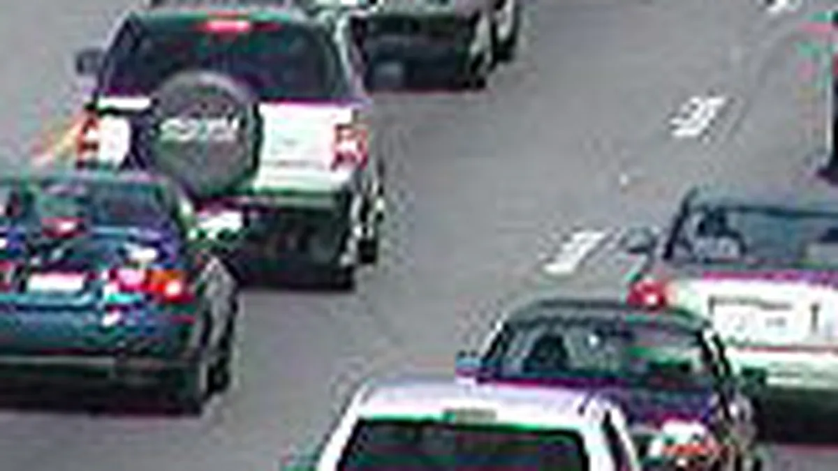 Traficul rutier spre mare si munte, monitorizat dintr-un elicopter al Politiei