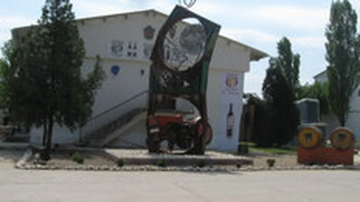 Vinul ca atractie turistica: Ce cauta un hotel de 5 stele intr-un satuc de granita