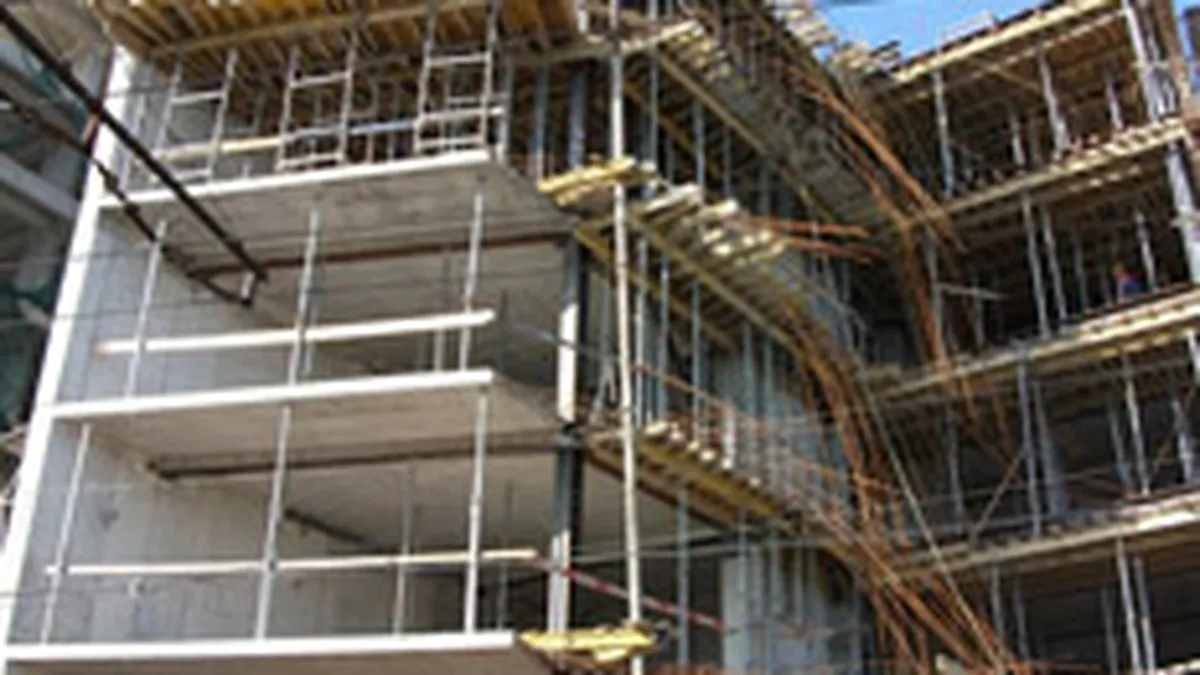 Premiera pe piata din Bucuresti: birouri de vanzare \cu amanuntul\. Motorul cererii sunt firmele de apartament