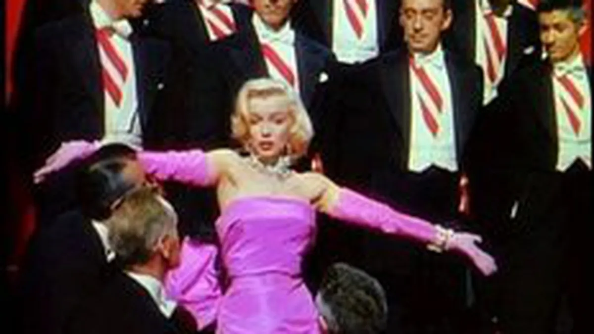 O rochie purtata de Marilyn Monroe in \Barbatii prefera blondele\, scoasa la licitatie