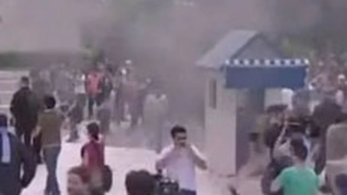 Grecia in flacari: Protestele antiguvernamentale s-au soldat cu 3 morti. Vezi VIDEO