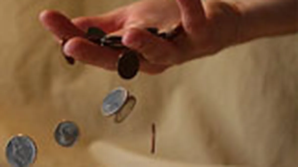 Guvernul taie 3 mld. euro din pensii si salarii, dar iroseste zeci de miliarde cu evaziunea si marii datornici