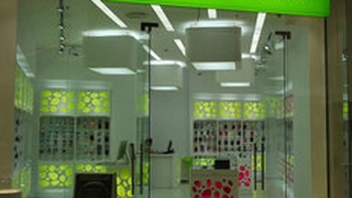 50.000 de euro pentru al treilea magazin Cosmos Mobile in Bucuresti