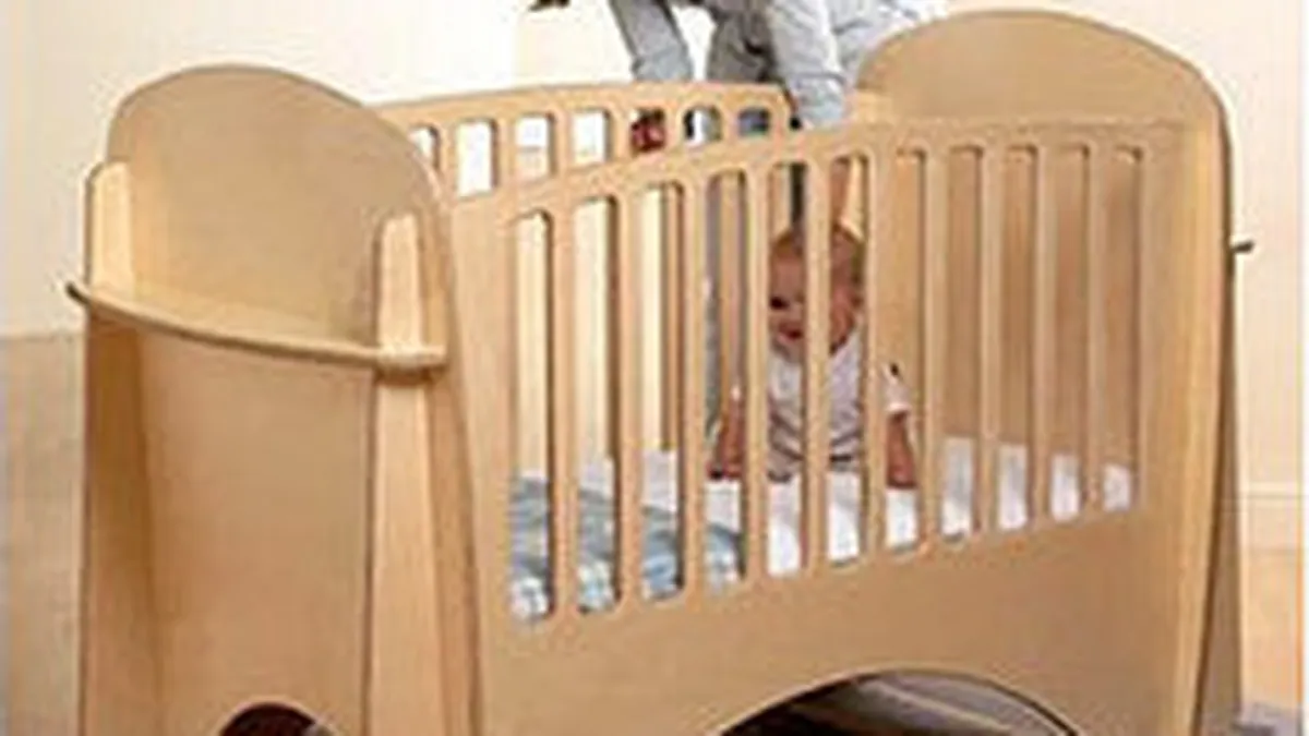 Indemnizatia pentru cresterea copilului ar putea reveni la o suma fixa