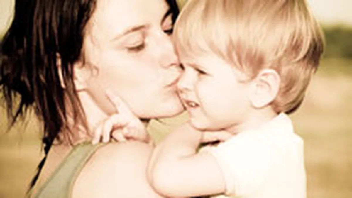 Indemnizatia pentru cresterea copilului ar putea reveni la 600 de lei