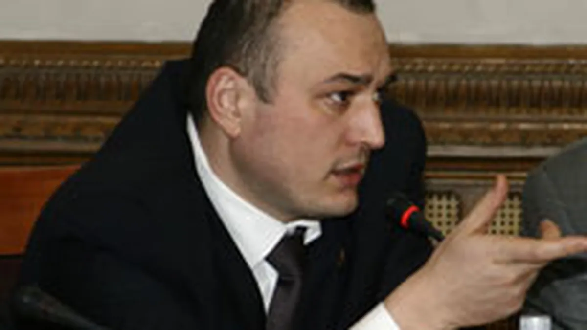 1 contra 92. Singurul parlamentar care a votat impotriva secretizarii averilor demnitarilor: \'\'O sa imi iau niste bobarnace!\'\'