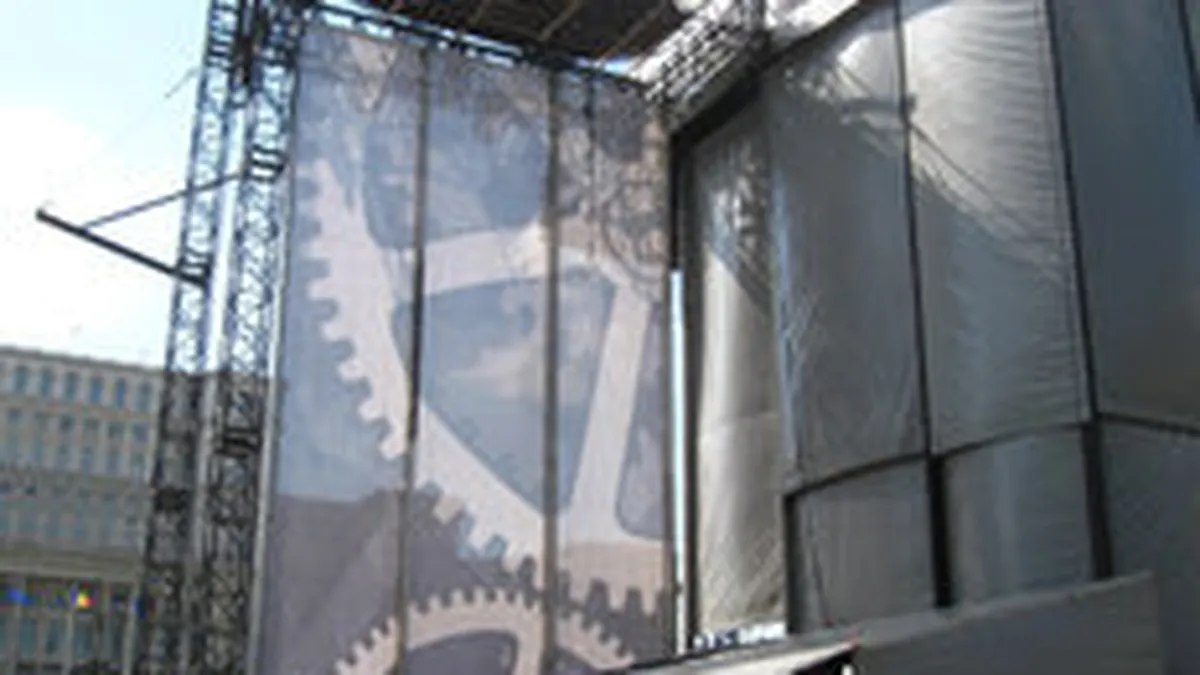 Ultimele pregatiri pentru concertul anului: AC/DC bate Rolling Stones si Madonna la numarul de agenti de securitate. Vezi cum arata scena (FOTO-galerie)