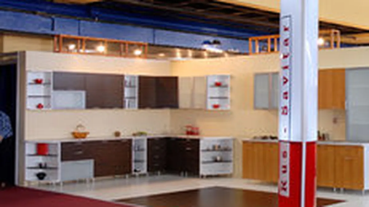 Primul magazin de mobila Casa Rusu din Capitala a inregistrat vanzari de 200.000 euro in 3 zile