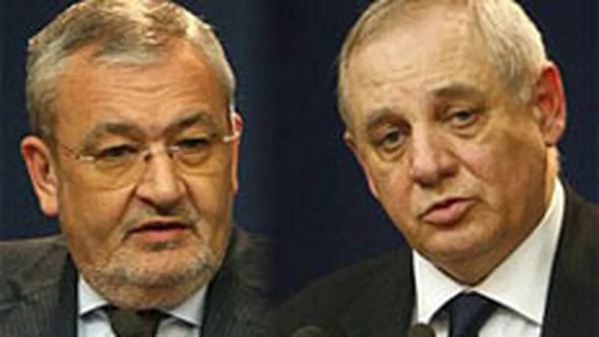 Doi ministri se joaca de-a \Ba da, ba nu\: Vladescu si Seitan se contrazic in legatura cu reducerea salariilor din companiile de stat