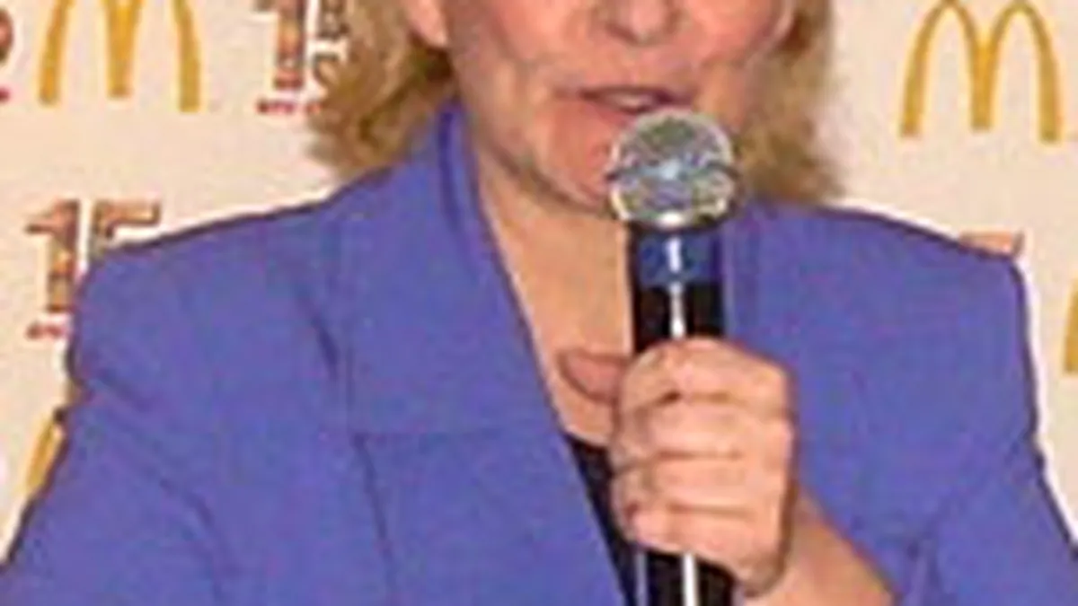 Ce planuri de extindere are sefa McDonald\'s Romania, Karen Bishop, primul manager care a tradus \fast-food\ in rusa in 1989