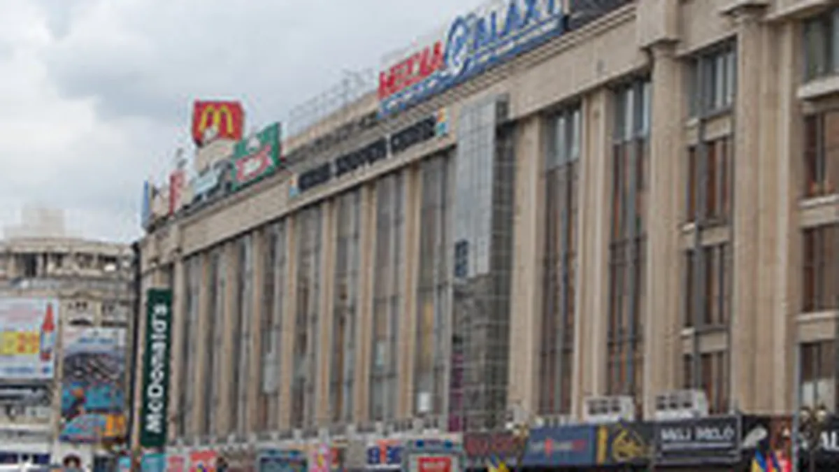 Magazinul Unirea, \dezbracat\ de reclama: Cea mai scumpa locatie de outdoor clasic din tara a fost parasita de advertiseri (FOTO-Galerie)