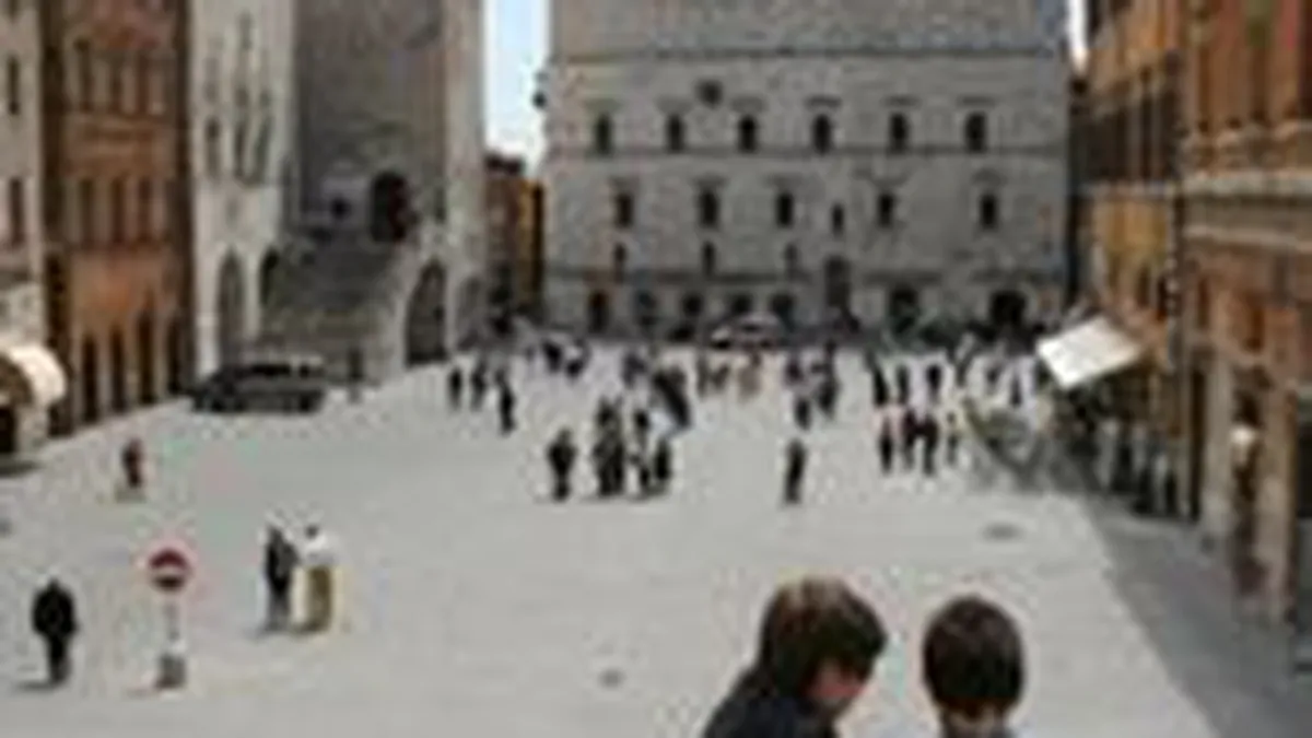 Greva italienilor fata de planul de austeritate a afectat transportul public si traficul aerian din Peninsula