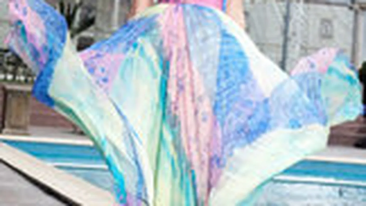 Tinutele de seara ale finalistelor de la Miss Romania Univers valoreaza 50.000 euro