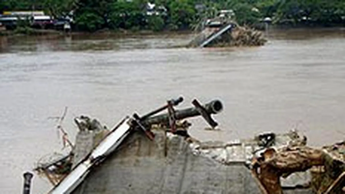 Secretar de stat: Banii pentru inundatiile din 2008 \s-au furat ca in codru\