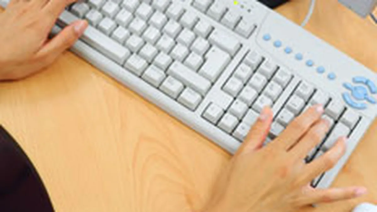 Livrarile de computere au crescut cu 22% in T2. Dell redevine numarul doi pe piata globala