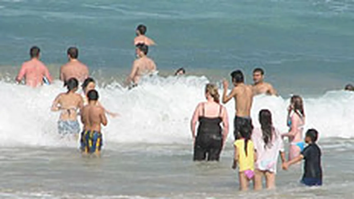 Cel mai aglomerat weekend: 120.000 de turisti s-au aflat pe litoral la finalul saptamanii trecute