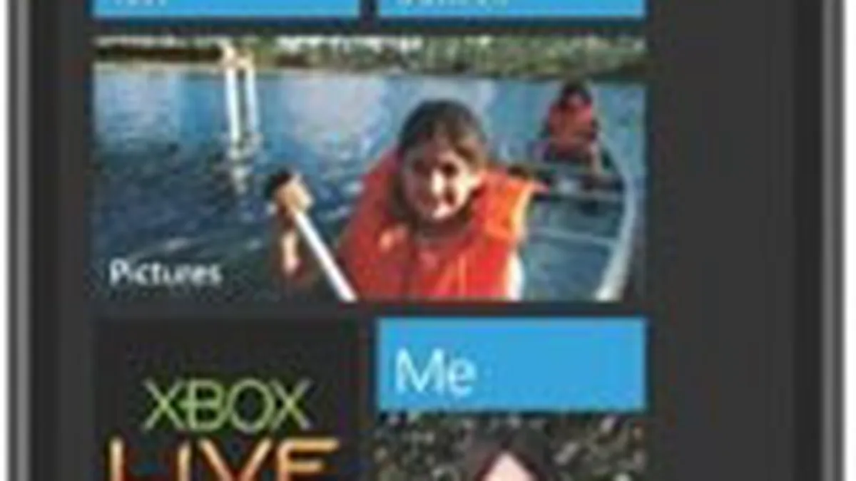 Toti angajatii Microsoft, inclusiv cei din Romania, vor primi telefoane gratis