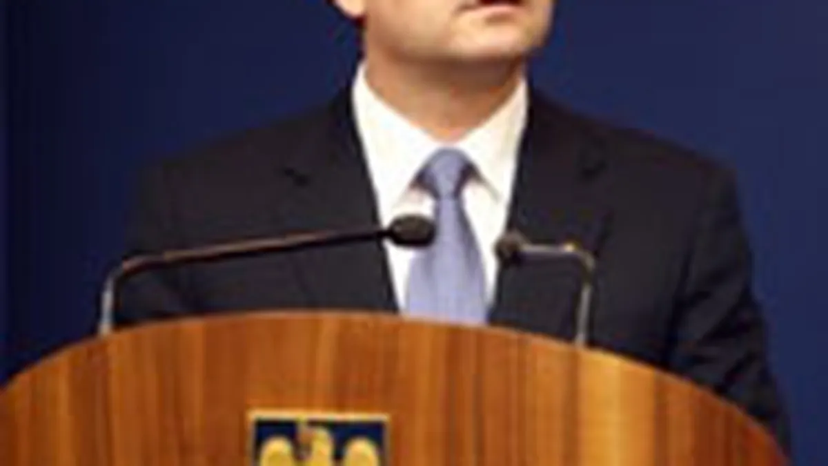 Boc: Guvernul analizeaza impozitarea suplimentara a averilor mari