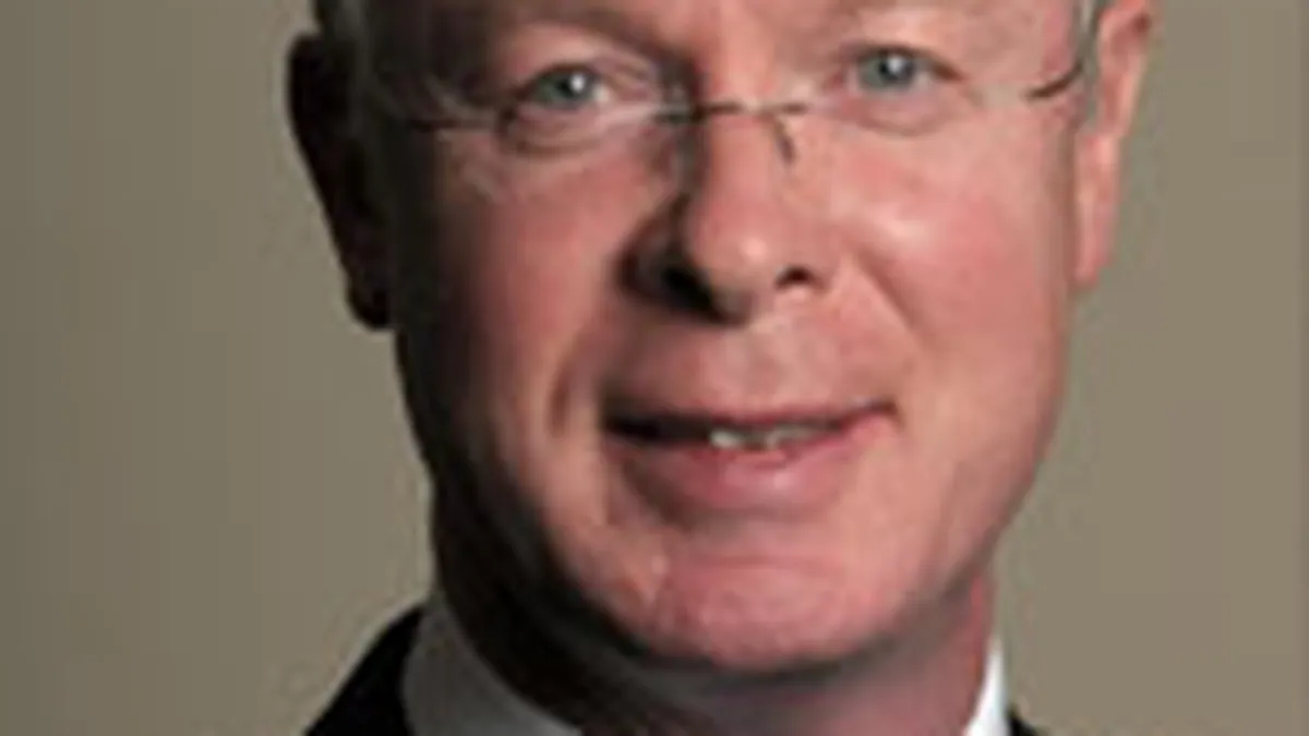 BCR: Romania pierde in competitia cu Polonia, Bulgaria, Cehia si Ungaria pentru noi investitii