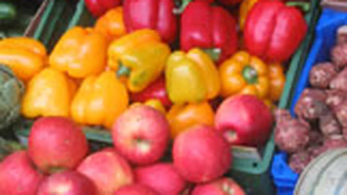 Serbia, cu o cota redusa de 8% a TVA la alimente, fura clientela vanzatorilor din Romania